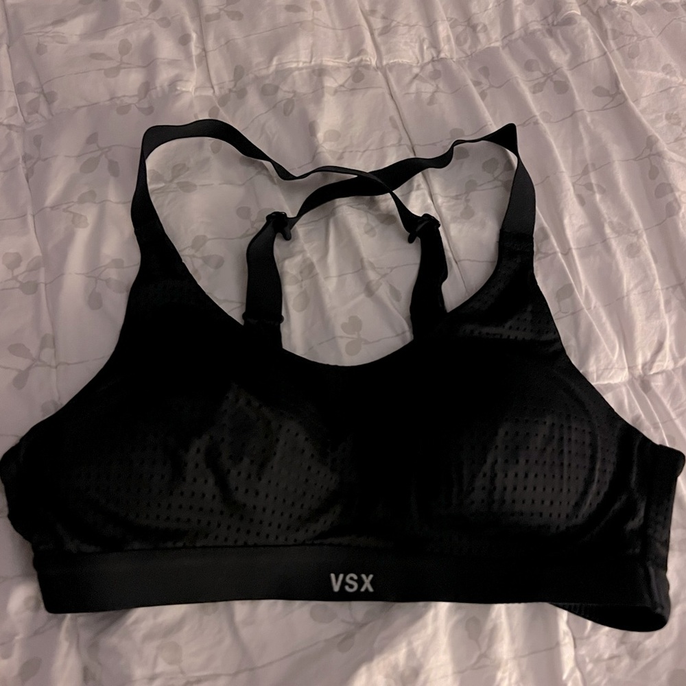 Victoria’s Secret Sports black Bra 32B